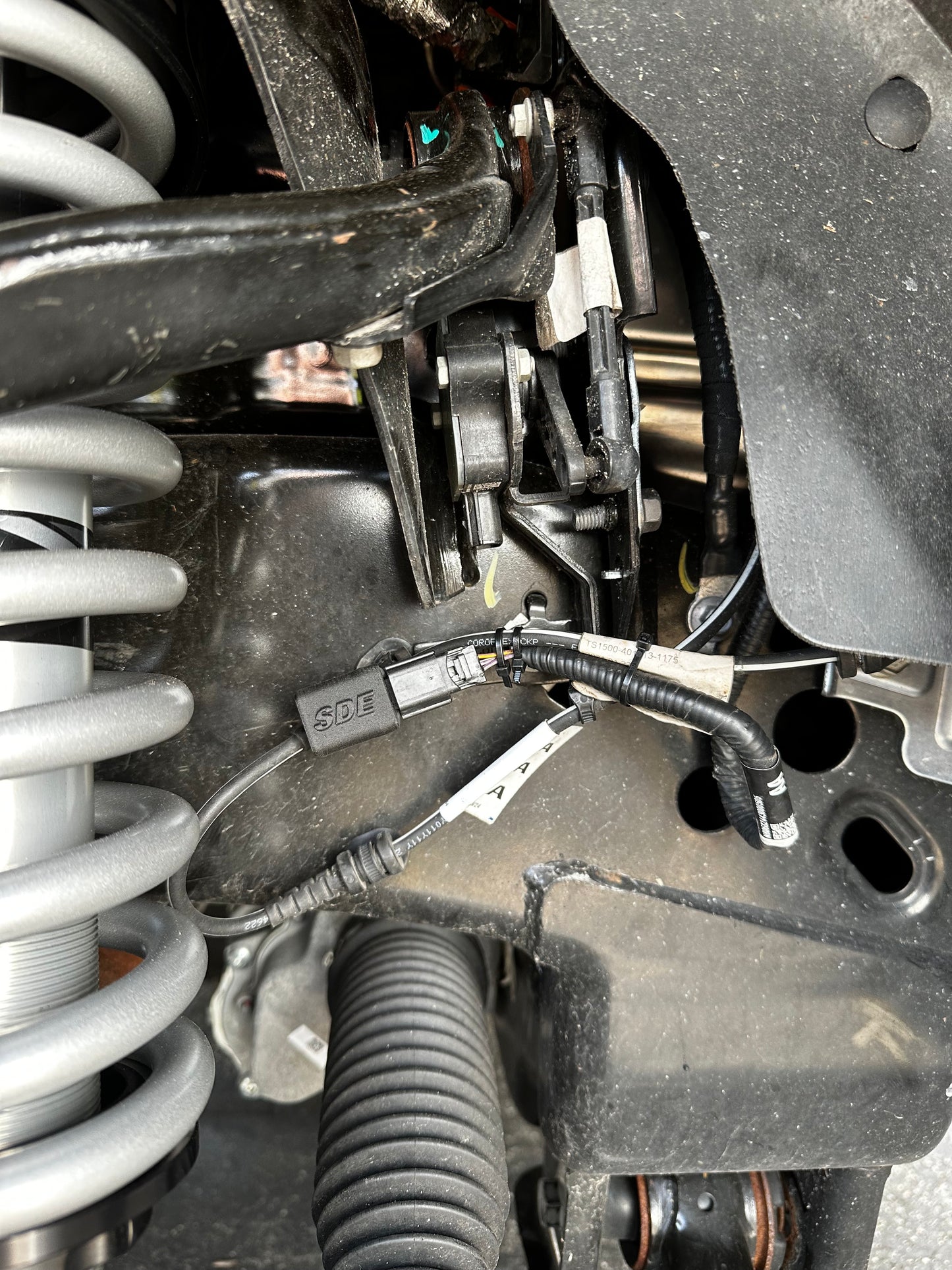Ford F-150 Continuous Controlled Damping (CCD) Shock Mount + Height Sim SDE